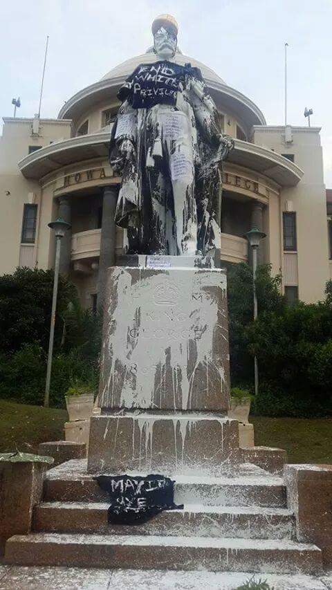 King George V vandalised, University of Kwa-Zulu Natal. Photo credit: Ntokozo Qwabe